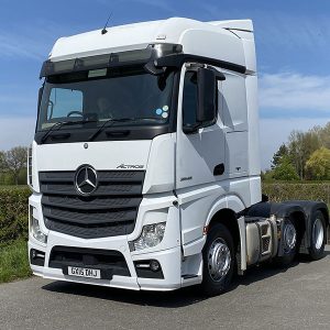 Mercedes Benz Actros 2545 6 X 2 Tractor Unit - Image 1